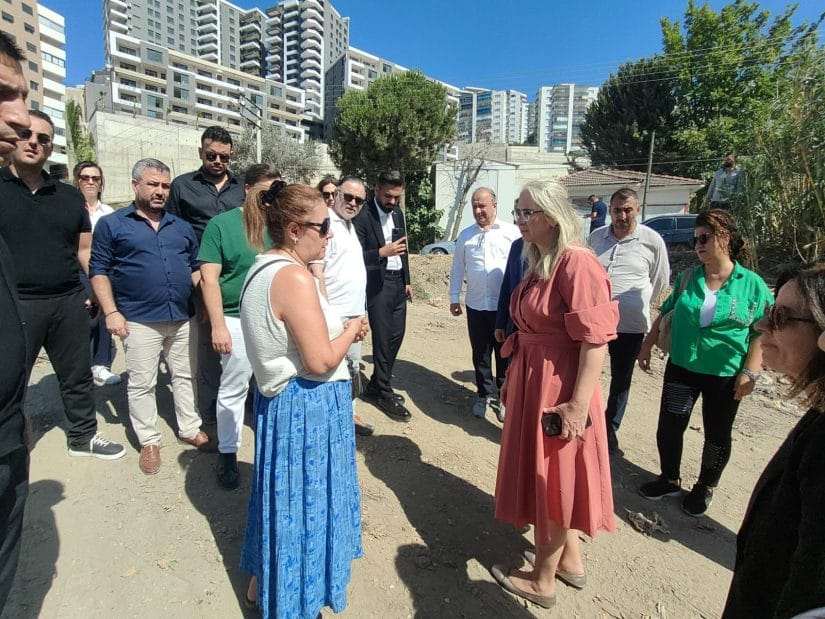 AK Partili Vekilden İzmir’de Çöp Alarmı!