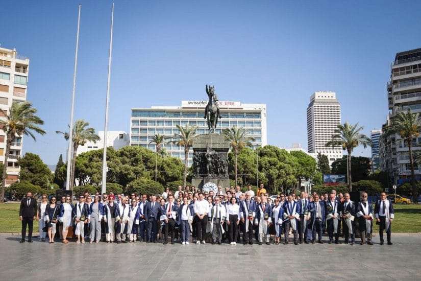 Dokuz Eylül Üniversitesi 43. yılını kutladı