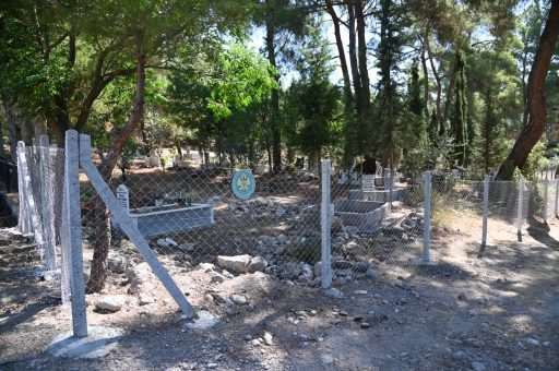 Manisa’da mezarlıklar güvenli hale getiriliyor