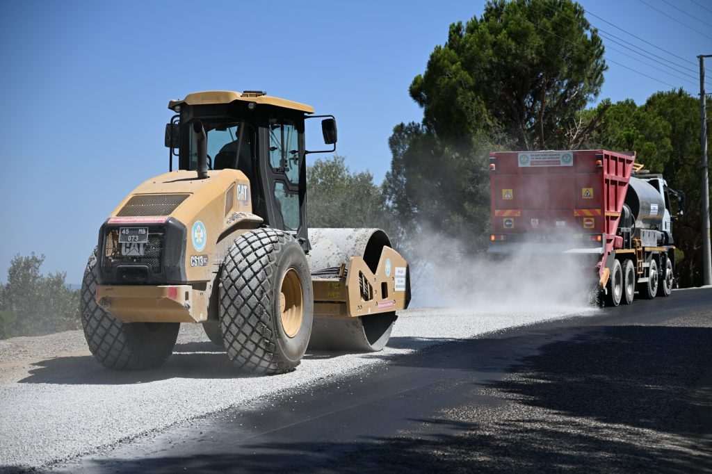 Spil Dağı Milli Parkı Yolu Yenileniyor