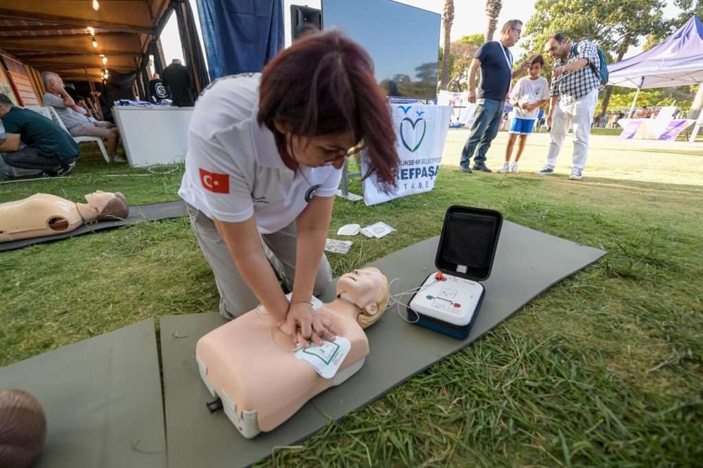 İzmir Büyükşehir Belediyesi’nden hayat kurtaran destek