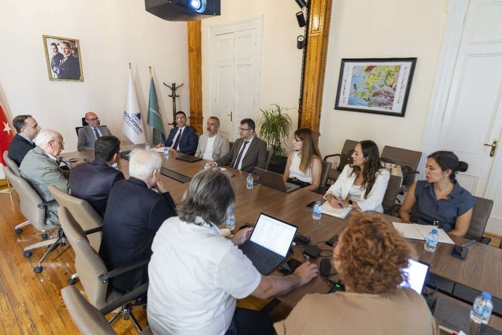 İzmir’in 15 yıllık ulaşım vizyonu hazırlanıyor