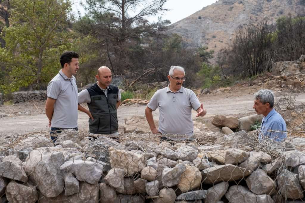 Karşıyaka Yamanlar’da Yanan Ormanlar Yeşeriyor