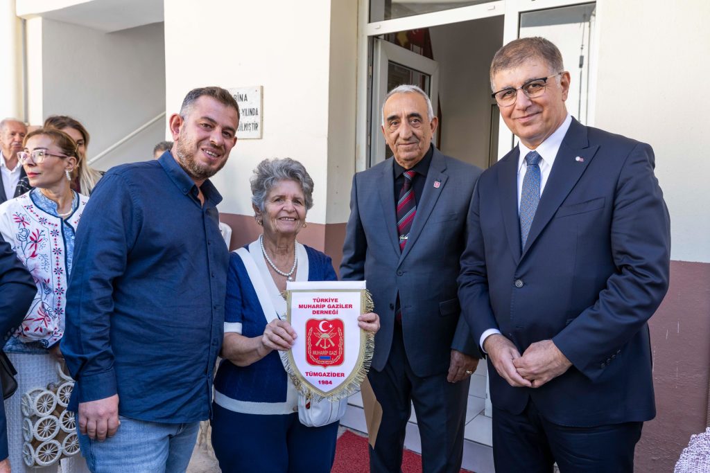 Başkan Tugay gazilerle buluştu