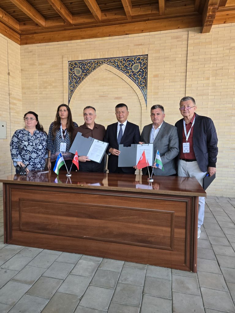 Menemen çömleğine Özbekistan’da büyük ilgi