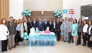 “İzmir Bebek Dostu İl, unvanı almıştır”