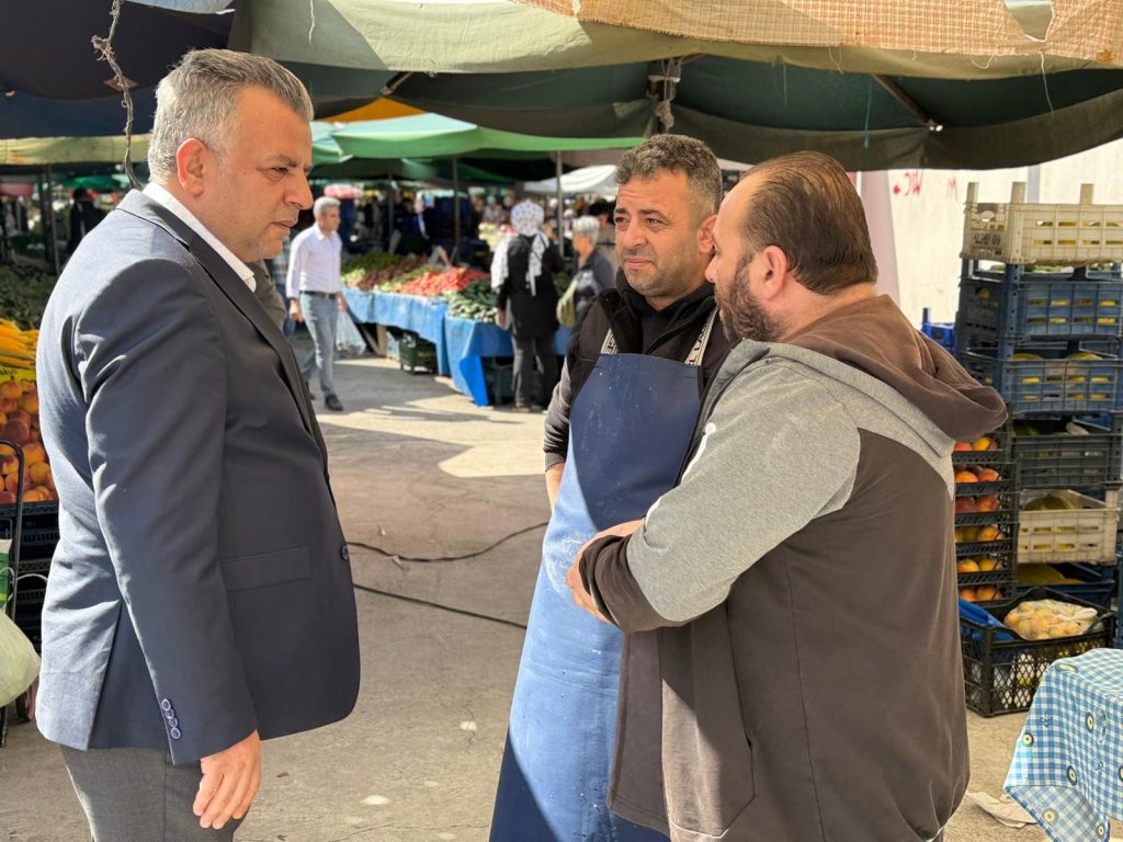 AK Partili Özdemir’den, Belediye Başkanı Yıldız’a pazaryeri tepkisi