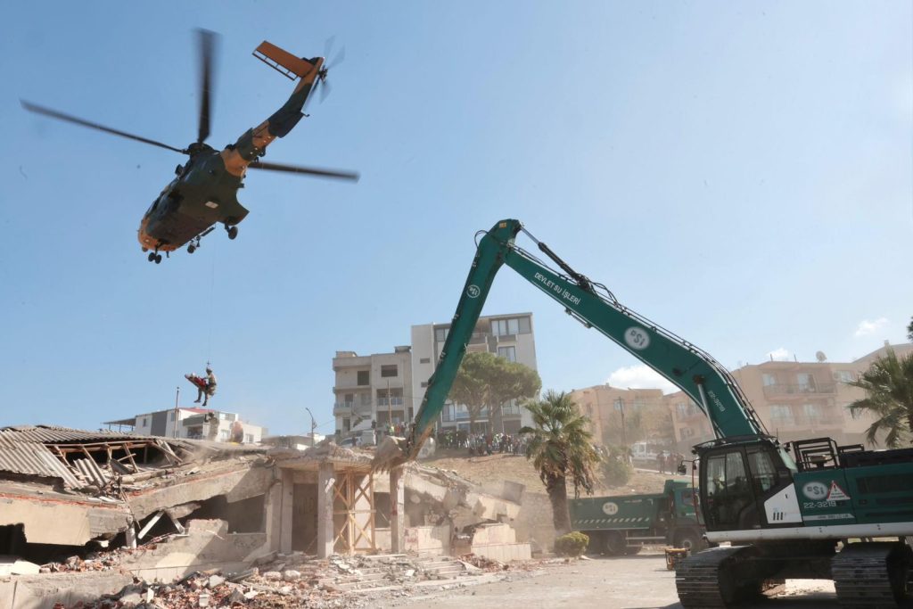 Menemen’de deprem tatbikatı!