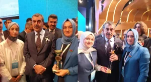 İzmir’den Üç Okul Finale Yükseldi, Türkiye Birinciliği Kaptırılmadı