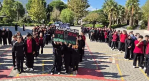 Kemalpaşa’da öğrencilerden Filistin’e destek
