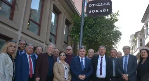 Basmane’deki oteller ilgi bekliyor