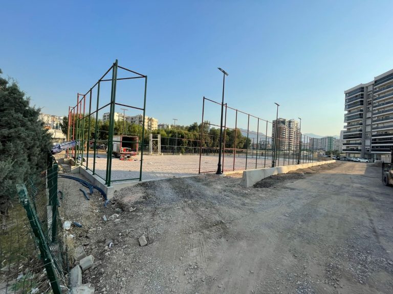 Büyükşehir’den beş yeni halı saha