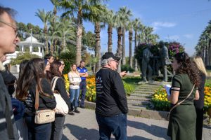 İzmir Büyükşehir Belediyesi “Kent Denetçileri” dönemini başlattı