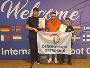 Bergama Dereköy EBSO Ortaokulu’ndan İtalya’da çifte gurur