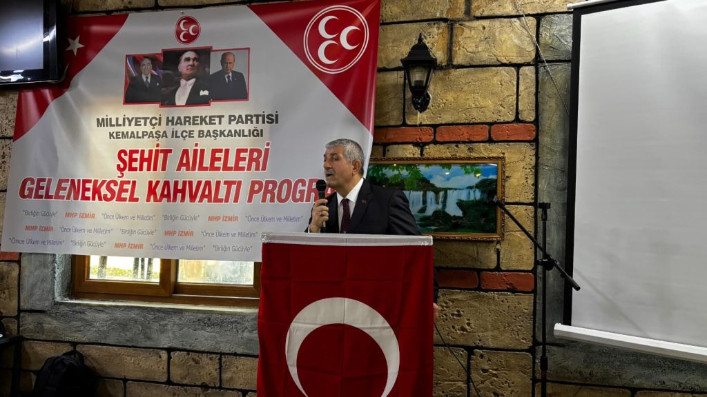 MHP İzmir’den Anlamlı Buluşma: Şehit Aileleri ve Gaziler Kemalpaşa’da Bir Araya Geldi