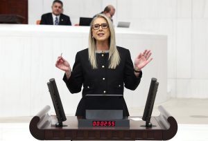 Çankırı: İzmir’i sözle değil, yatırımla sevmek gerekir