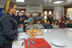 Meslek Fabrikası’nda sirke yapımının inceliklerini öğrendiler