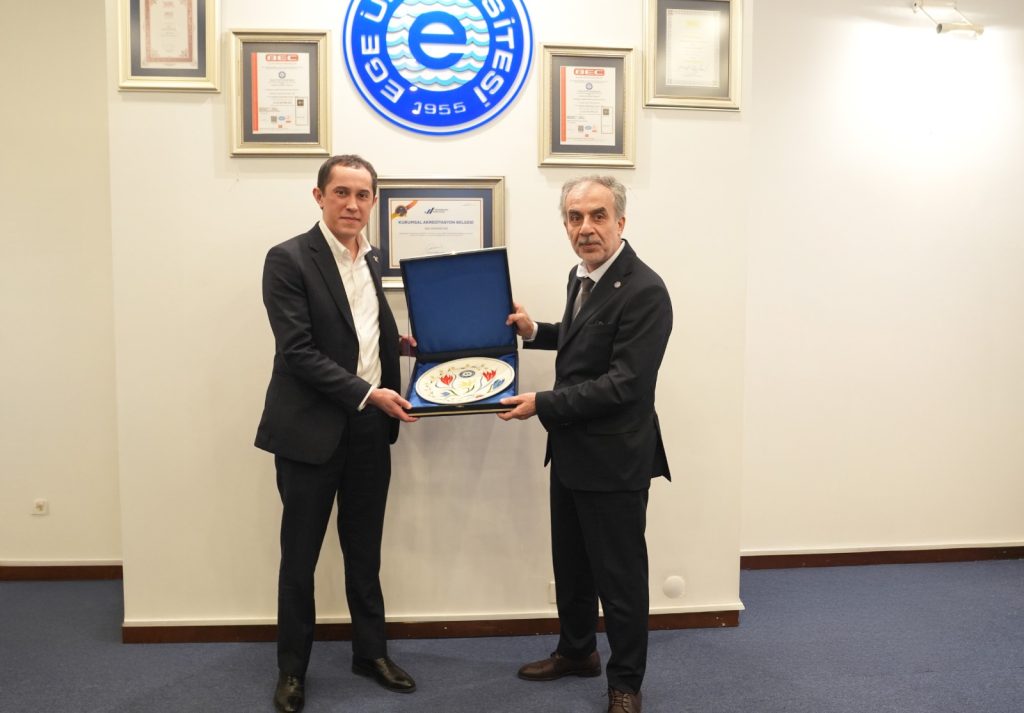 Ege Üniversitesi Özbekistan ile olan iş birliklerini güçlendiriyor