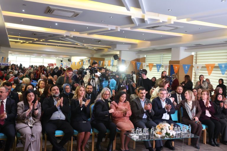 Kadın Kolları Danışma Meclisi’nden mesaj seli