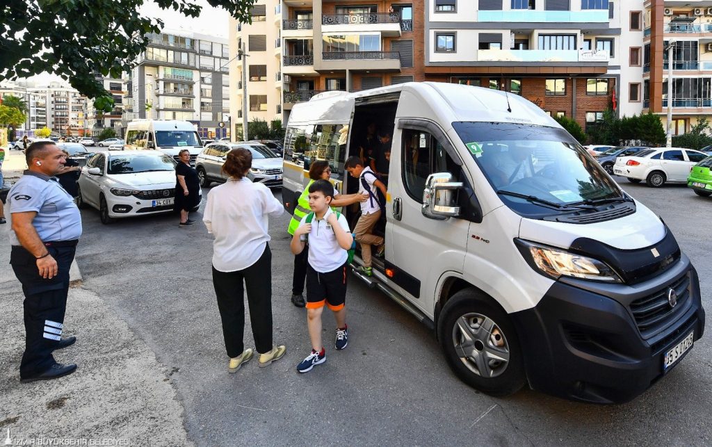 İzmir’de öğrenci servis ücretleri belli oldu