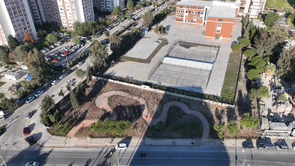 İzmir’de Atıl Alanlar Mikro Ormanlara Dönüştürülüyor