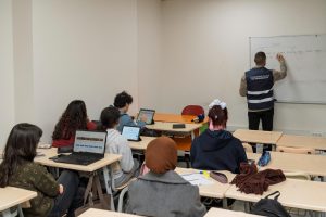 İzmirli Öğrencilere Yapay Zekâ Destekli Matematik Eğitimi