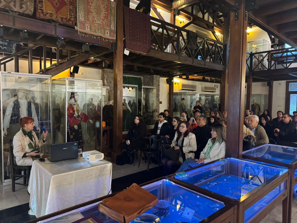 Prof. Dr. Zeynep Mercangöz, Kuşadası Kadıkalesi-Anaia kazılarının çok katmanlı tarihini anlattı