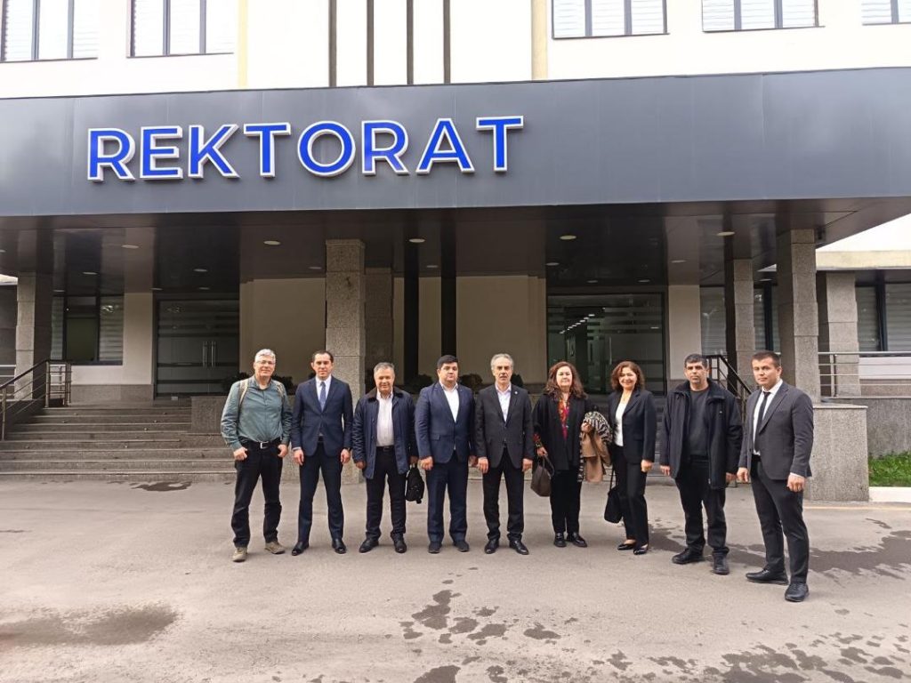 EÜ, Özbekistan’da Tekstil Deri ve Moda Tasarım Fakültesi kuracak