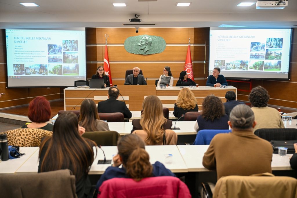 Bornova’nın Kentsel Sit Alanı’nı koruyacak planlama ve tasarım rehberi tamamlandı