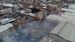 Buca’da Sanayi Sitesinde Yangın: 7 İş Yeri Zarar Gördü