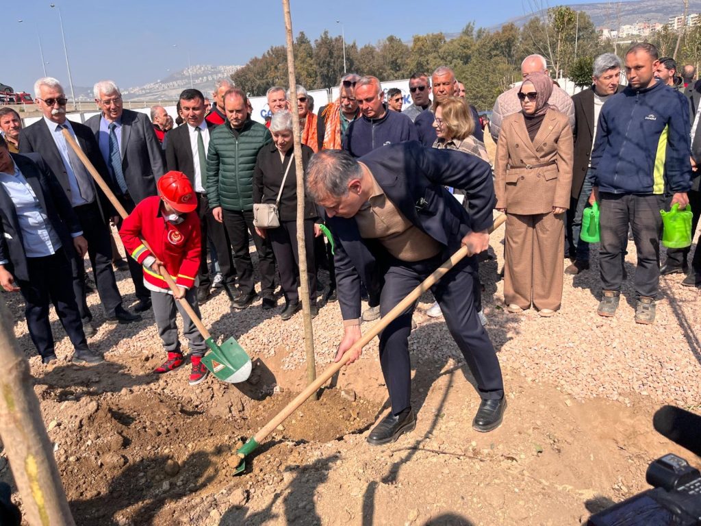 Bornova’ya 8 bin metrekarelik mikro orman