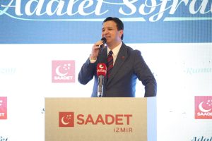 SP Lideri Arıkan İzmir’de konuştu: “Saadet Partisi’ne İran iftirası atmaktan vazgeçsinler”