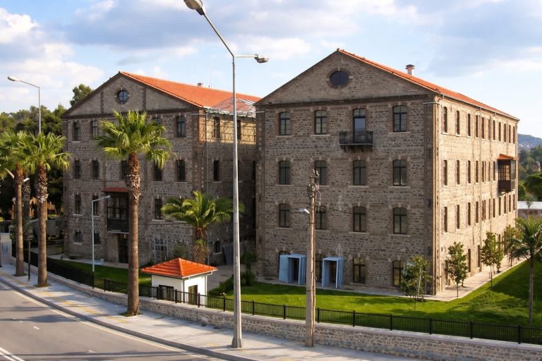 AK Partili iki vekilden DGM binaları üzerinden Tugay’a tepki!