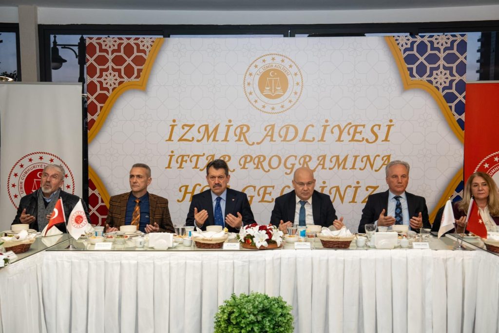 İzmir Adliyesi’nde Ramazan buluşması