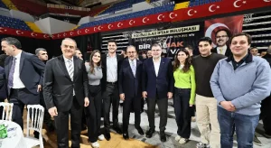 Kasapoğlu ve Saygılı Manisalılarla iftarda buluştu