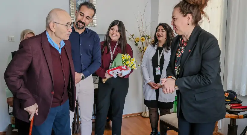 Tepecik’ten tarihi vefa: Kıbrıs gazisi ve emekli öğretmene anlamlı ziyaret!