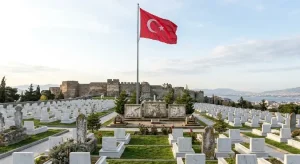 İzmir, Çanakkale Zaferi’nin 111. Yılında Şehitlerini Anmaya Hazırlanıyor