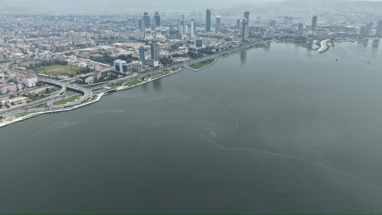 İzmir Körfezi’nde dış kaynaklı 10. Kez kirlilik tespiti!