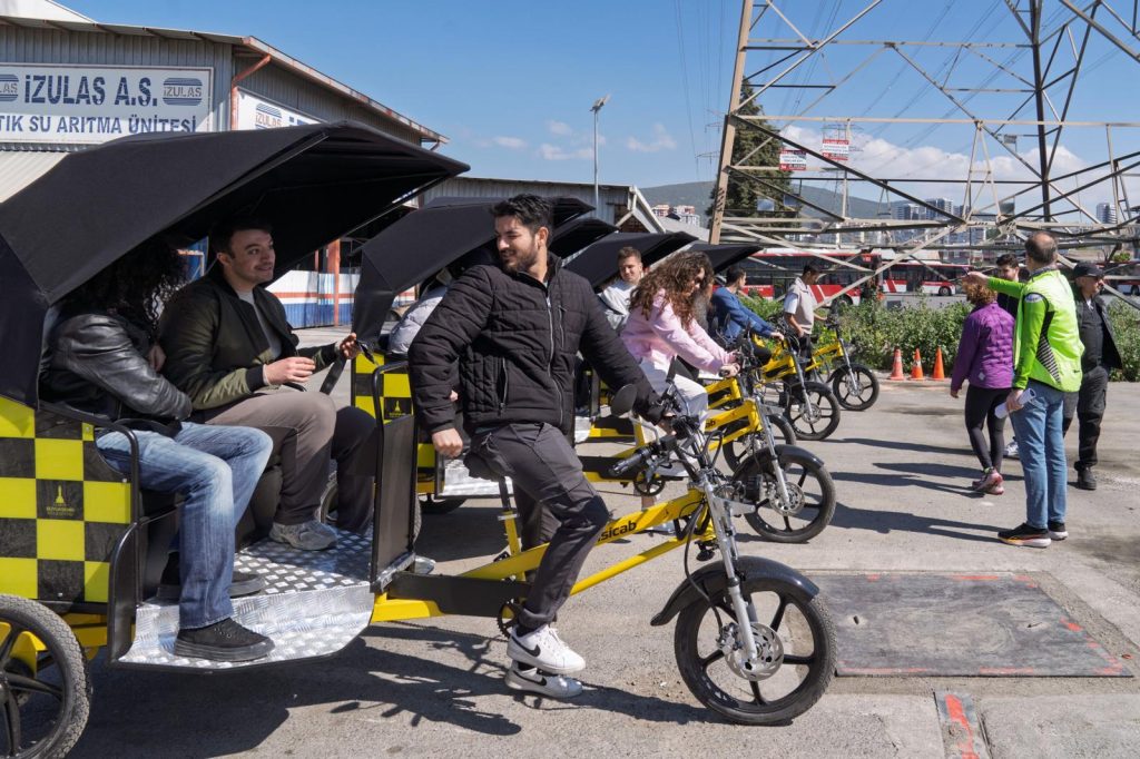 İzmir’de “Bisicab” uygulaması başlıyor