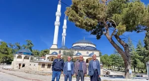 Gördes’te Yarım Kalan Cami ve Kur’an Kursu İçin Destek Çağrısı