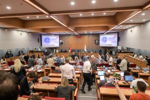 Büyükşehir Meclisi’nde yeter sayı krizi; Toplantı yapılamadı!