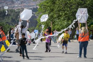 Kadifekale’de uçurtma şenliği düzenlendi