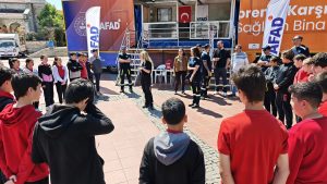 Aliağa’da deprem simülasyon tırı