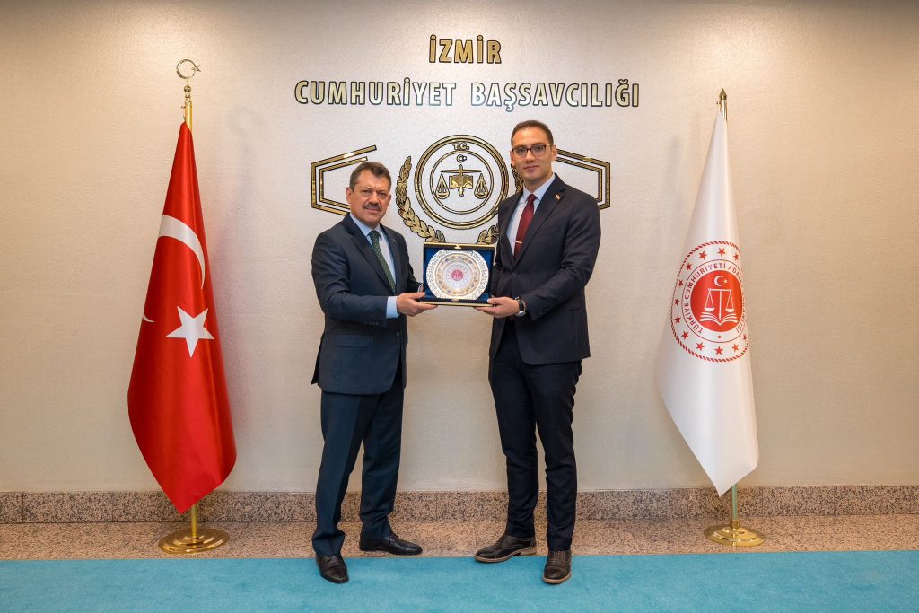 Ceza ve Tevkifevleri Genel Müdür Yardımcısı Kocakale’den İzmir Adliyesi’ne ziyaret