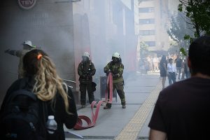 İş merkezinde nefes kesen yangın tatbikatı
