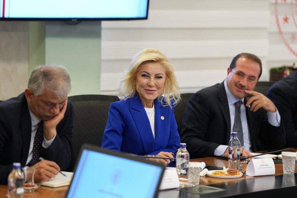 Bursalı Aksoy: “Çeşme turizm projesi İzmir’in geleceğine yapılan stratejik bir yatırımdır”