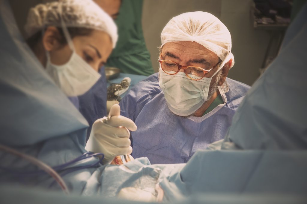 Prof. Dr. Cem Terzi: “Her kanser hastası aynı tedaviyi almak zorunda değil”