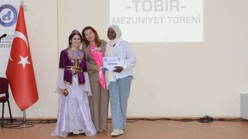 Uluslararası Öğrenciler Türkçe Sertifikalarını Aldı