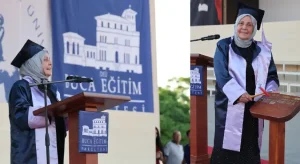 38 yıllık azmin zaferi: Nadide Kazmaz 1100 mezunu geride bırakıp fakülte birincisi oldu!