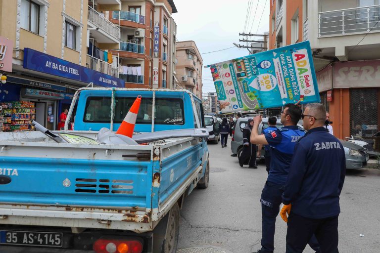 Buca’da kaldırım işgallerine yönelik denetimler sürüyor